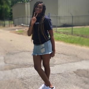 Meet your Posher, Qiana